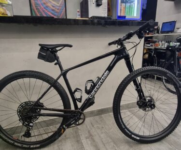 Bicicleta Mountain Bike (MTB) Cannondale F-SI Carbon Aro 29 Quadro 17 12V