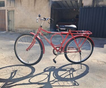 Bicicleta Urbana Monark Barra Circular Aro 26 Quadro 19 1V