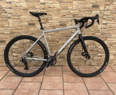 Bicicleta Gravel Swift EnduraVox Aro 700c Quadro 19 10V