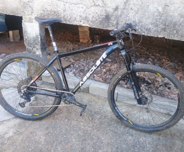 Bicicleta Mountain Bike (MTB) Absolute Nero Aro 29 Quadro 19 12V