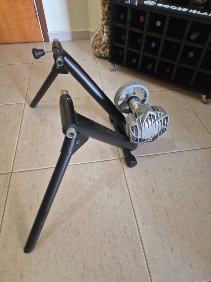 Acessório Rolo de Treino Fixo CycleOps Fluid2 | Bazar Bikes Anúncio Bazar Bikes