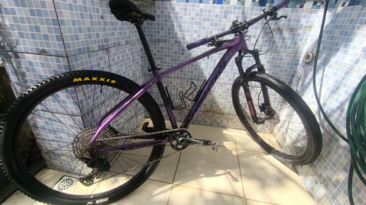 Bicicleta Mountain Bike (MTB) Groove Riff 70 Aro 29 Quadro 15 12V | Bazar Bikes Anúncio Bazar Bikes