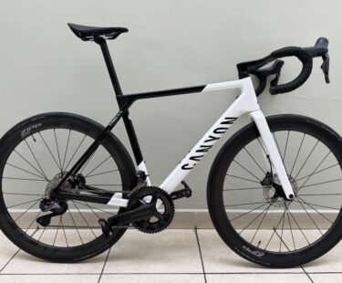 Bicicleta Speed Canyon Ultimate CF Disc Aro 700c Quadro 54 12V