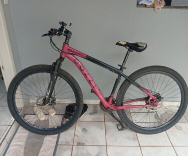 Bicicleta Mountain Bike (MTB) Colli Cross Aro 29 Quadro 15 21V, Bazar Bikes Bicicleta Mountain Bike (MTB) Colli Cross Aro 29 Quadro 15 21V