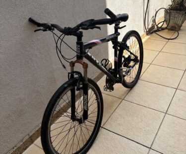Bicicleta Mountain Bike (MTB) GT Avalanche Aro 26 Quadro 17 21V, Bazar Bikes Bicicleta Mountain Bike (MTB) GT Avalanche Aro 26 Quadro 17 21V