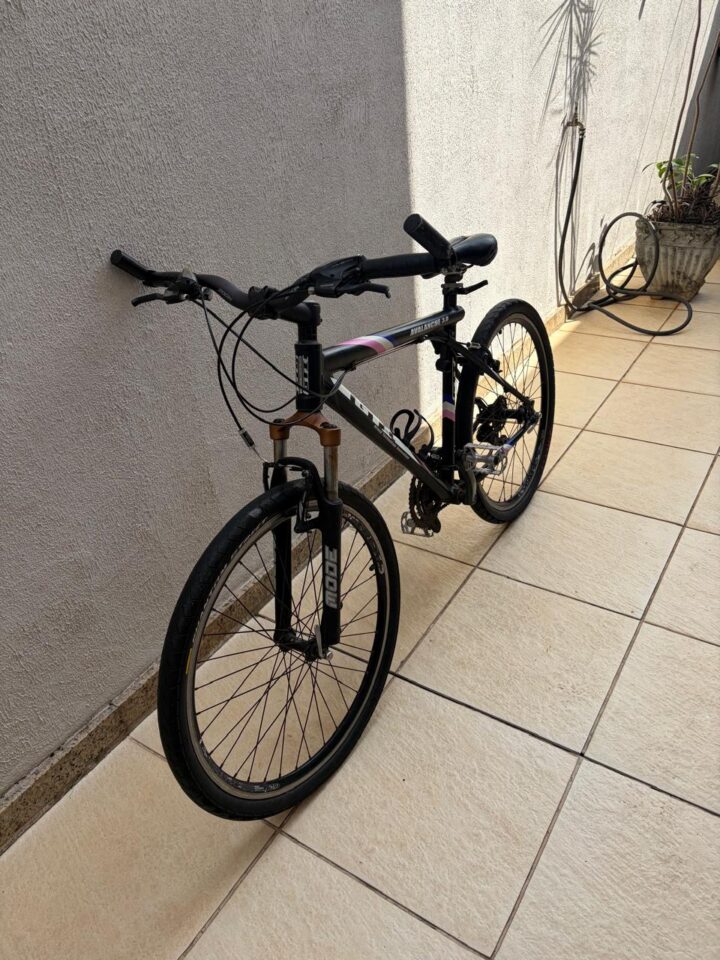 Bicicleta Mountain Bike (MTB) GT Avalanche Aro 26 Quadro 17 21V | Bazar Bikes Anúncio Bazar Bikes