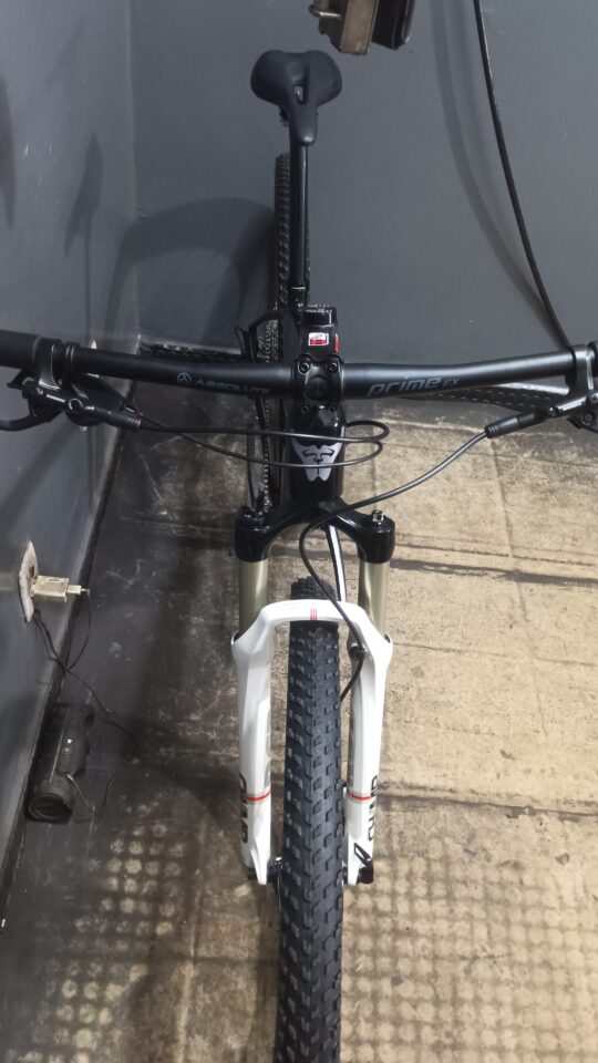 Bicicleta Mountain Bike (MTB) Trust Hard Aro 29 Quadro 17 12V | Bazar Bikes Anúncio Bazar Bikes